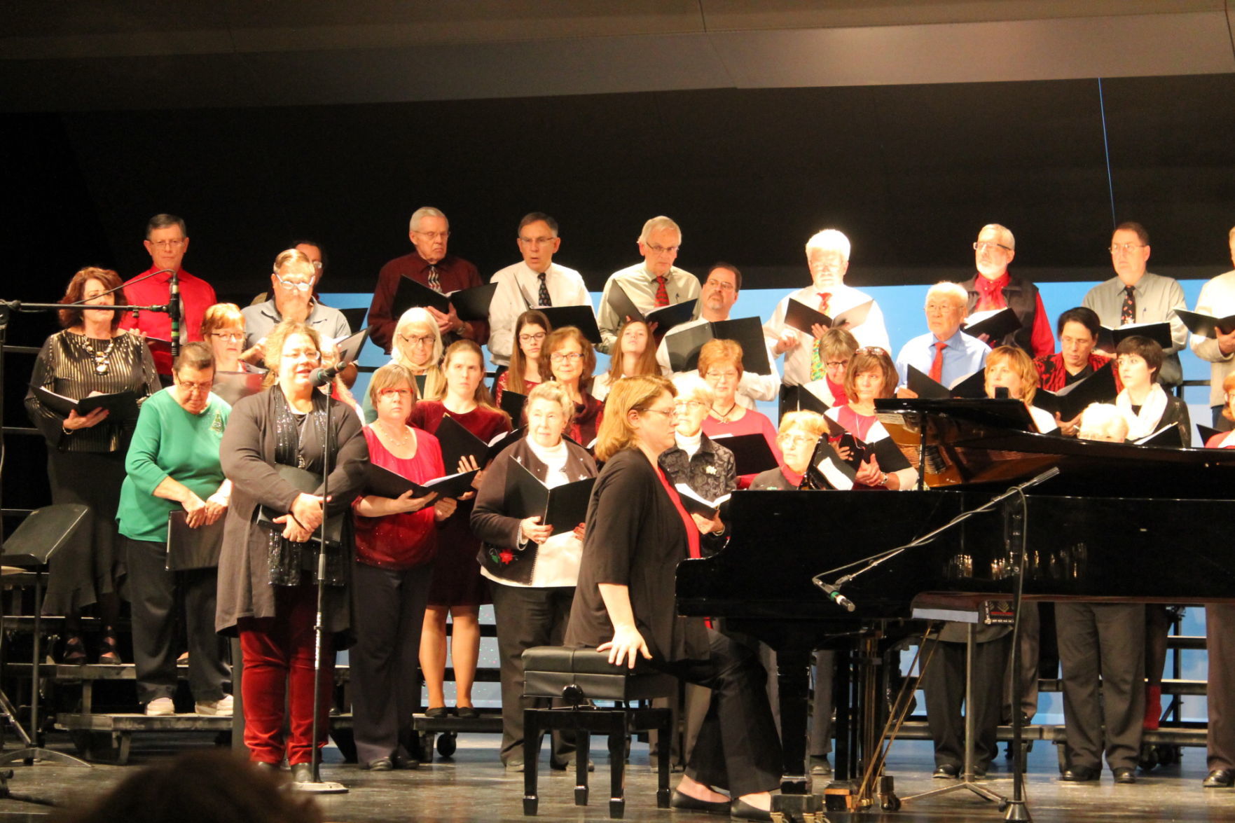 Red Kettle Concert 075.JPG